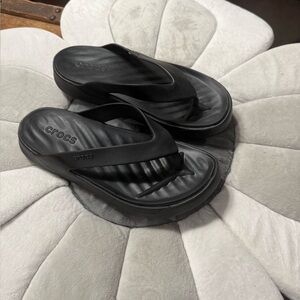 CROCS black  Contoured  Flip Flops